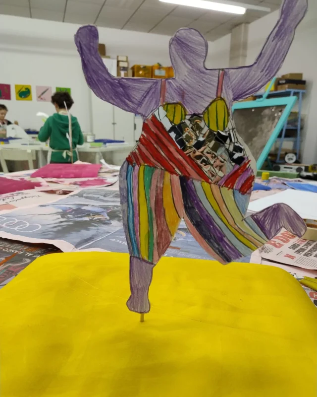 ❤️ Grazie di cuore a tutti i bambini e alle famiglie che hanno partecipato al nostro atelier creativo dedicato alle meravigliose Nanas di Niki de Saint Phalle!

In occasione dell’8 marzo, insieme abbiamo celebrato la forza, la gioia e i colori delle donne attraverso l’arte. I piccoli artisti hanno dato vita a figure piene di energia e fantasia, ispirandosi alle celebri sculture dell’artista francese.

È stata una giornata speciale, all’insegna della creatività e dell’espressione libera. Grazie per aver reso questo laboratorio unico!

#MuseoInErba #AtelierCreativo #NikiDeSaintPhalle #Nanas #8Marzo #ArtePerBambini #CreativitàInFamiglia
